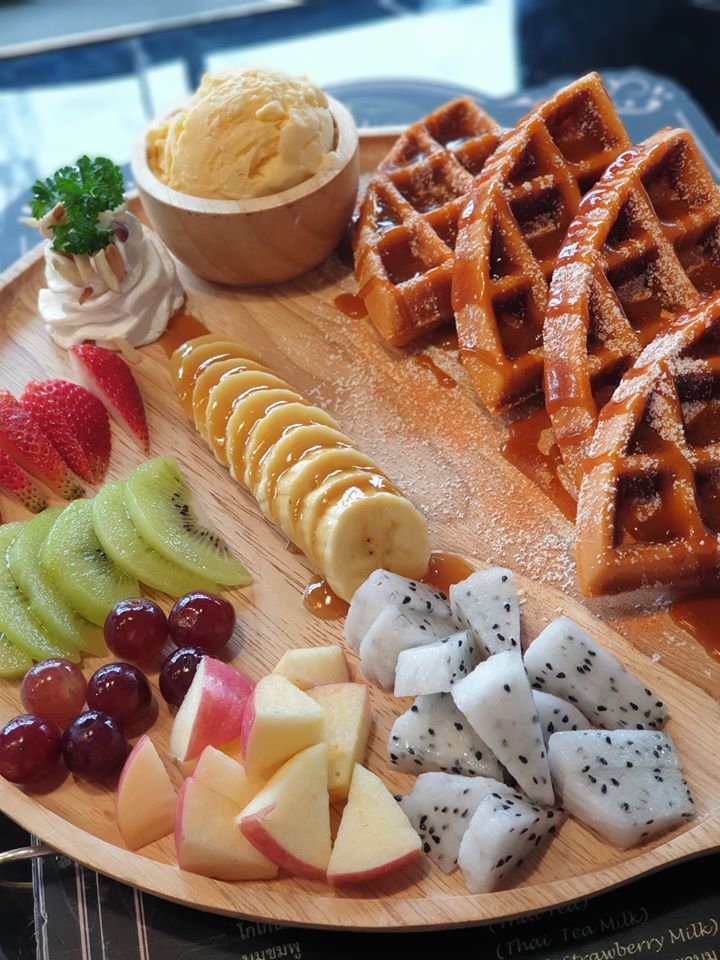 รวม 10 คาเฟ่จันทบุรี คาเฟ่บรรยากาศดีน่าถ่ายรูป พร้อมเสิร์ฟเมนูเด็ดทั้งเบเกอรี่และกาแฟ!