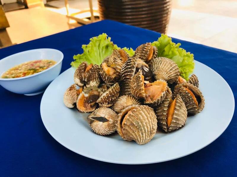 top 8+ ร้านอาหารติดทะเลหาดจอมเทียน พัทยา พิกัดใกล้กรุงเทพฯ ต้องมา!!!