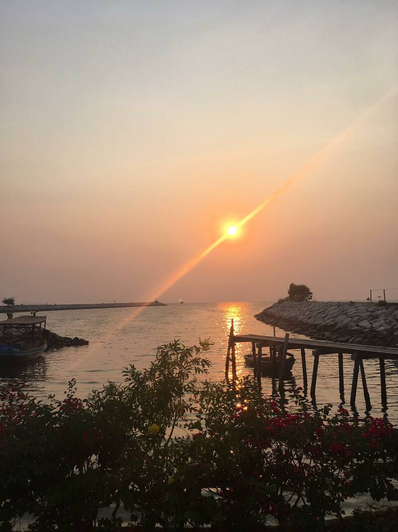 top 8+ ร้านอาหารติดทะเลหาดจอมเทียน พัทยา พิกัดใกล้กรุงเทพฯ ต้องมา!!!