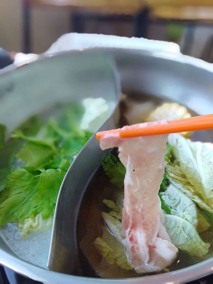 ร้านชาบูระยอง ราคาคุ้ม เนื้อนุ่ม น้ำซุปเด็ด ไปแล้วจะติดใจ