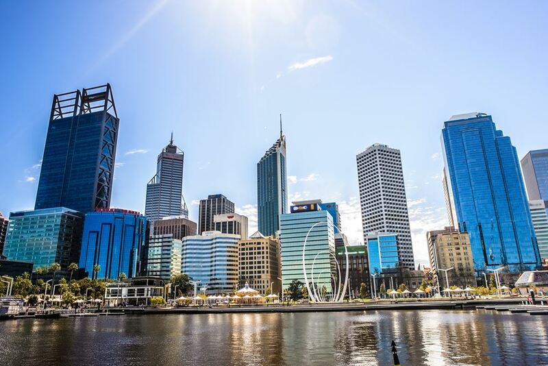 australia 2023, australian grand prix, botanical garden, brisbane, flinders street station, formula one, gallery of modern art, gold coast, hosier lane, melbourne, museum of contemporary art sydney, queen victoria market, queensland museum, st paul’s cathedral, streets beach, sydney, sydney opera house, taronga zoo, warner brothers movie world, wet&039;n&039;wild water world, ซิดนีย์, ซิดนีย์โอเปร่าเฮาส์, ตลาดควีนวิคตอเรีย, บริสเบน, พิพิธภัณฑ์ควีนส์แลนด์, วีซ่าท่องเที่ยวออสเตรเลีย, สตรีทส์ บีช, สวนสัตว์ทารองกา, สะพานฮาร์เบอร์ บริดจ์, ออสเตรเลีย 2024, ออสเตรเลีย 2567, อาสนวิหารเซนต์พอล, เที่ยวออสเตรเลีย, เมลเบิร์น, แม่น้ำยาร์รา, โกลด์ โคสต์, โฮซิเออร์ เลน, top 8+ ที่เที่ยวออสเตรเลีย 2024 เมืองที่ห้ามพลาด ชมพิพิธภัณฑ์สุดฮิป เดินเที่ยวชายหาดและเล่นเซิร์ฟ