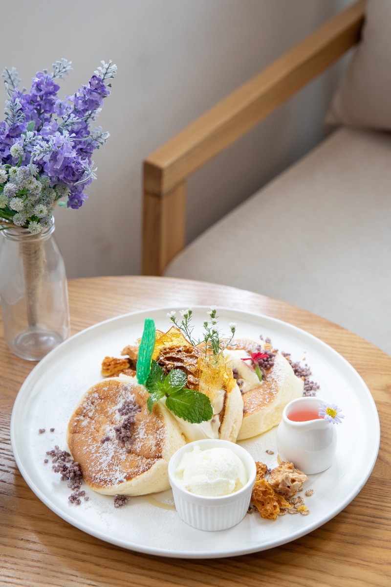 ร้านอาหารในสวน บรรยากาศดีในกรุงเทพ นั่งชิลได้ทั้งกลุ่มเพื่อนและครอบครัว