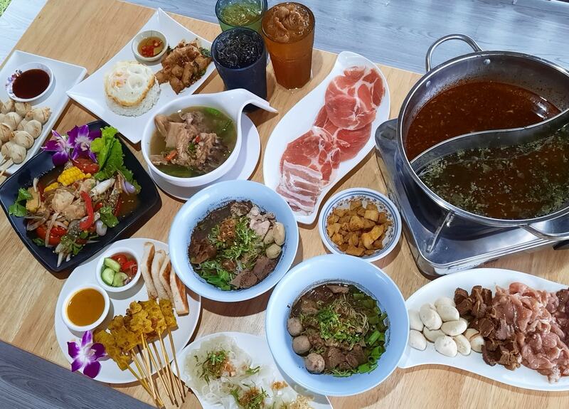 ร้านอาหารในสวน บรรยากาศดีในกรุงเทพ นั่งชิลได้ทั้งกลุ่มเพื่อนและครอบครัว