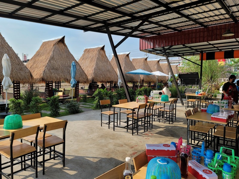 ร้านอาหารในสวน บรรยากาศดีในกรุงเทพ นั่งชิลได้ทั้งกลุ่มเพื่อนและครอบครัว