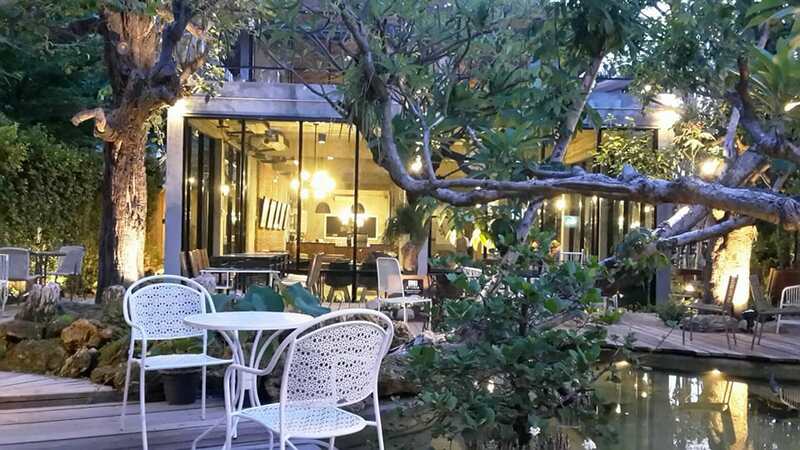 ร้านอาหารในสวน บรรยากาศดีในกรุงเทพ นั่งชิลได้ทั้งกลุ่มเพื่อนและครอบครัว