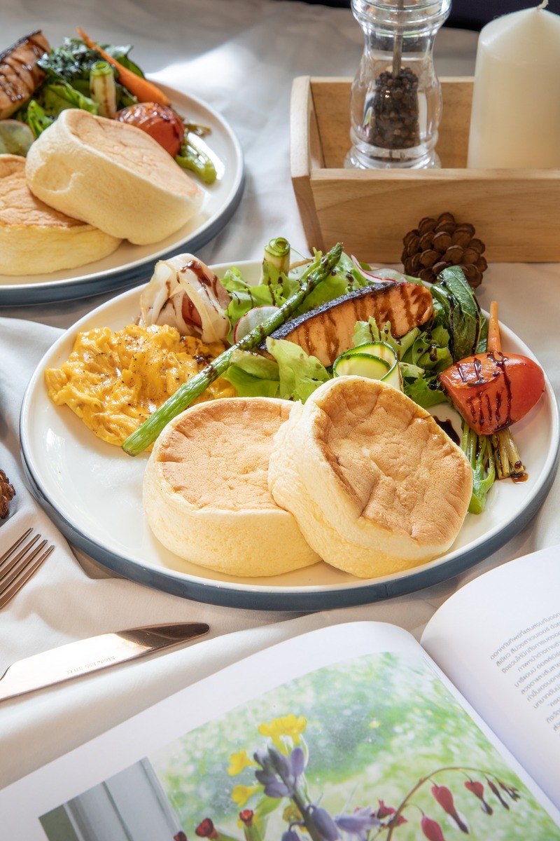 ร้านอาหารในสวน บรรยากาศดีในกรุงเทพ นั่งชิลได้ทั้งกลุ่มเพื่อนและครอบครัว