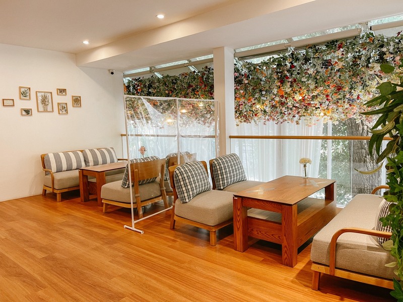 ร้านอาหารในสวน บรรยากาศดีในกรุงเทพ นั่งชิลได้ทั้งกลุ่มเพื่อนและครอบครัว