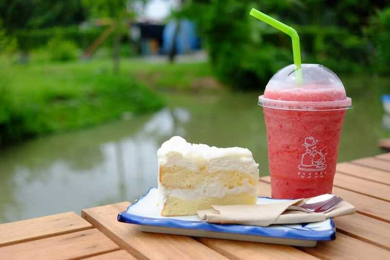 ร้านอาหารในสวน บรรยากาศดีในกรุงเทพ นั่งชิลได้ทั้งกลุ่มเพื่อนและครอบครัว