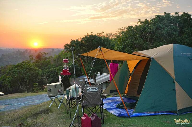 ที่พักวังน้ำเขียว, วังน้ำเขียว, ไร่รวยริน, ไร่รวยริน ที่พักรถบ้าน มองวิวเขาชมธรรมชาติ