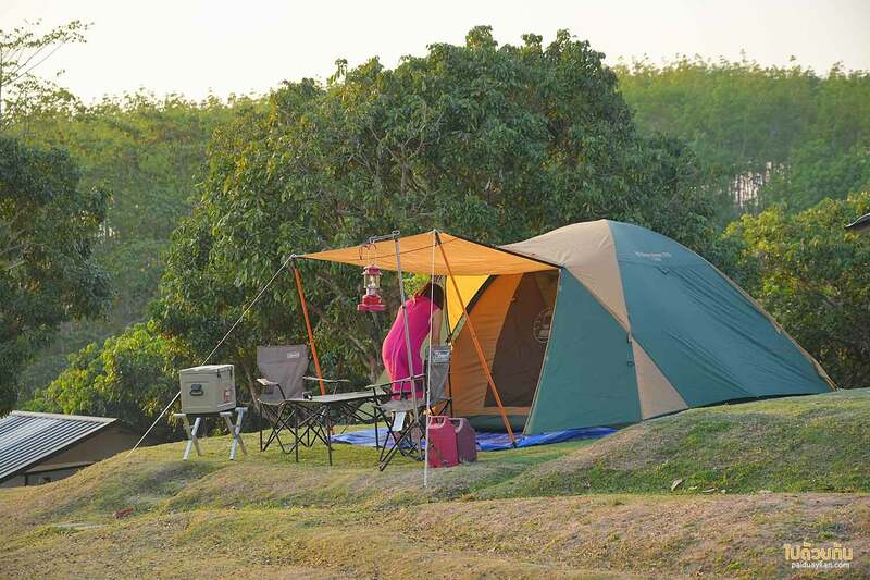 ที่พักวังน้ำเขียว, วังน้ำเขียว, ไร่รวยริน, ไร่รวยริน ที่พักรถบ้าน มองวิวเขาชมธรรมชาติ