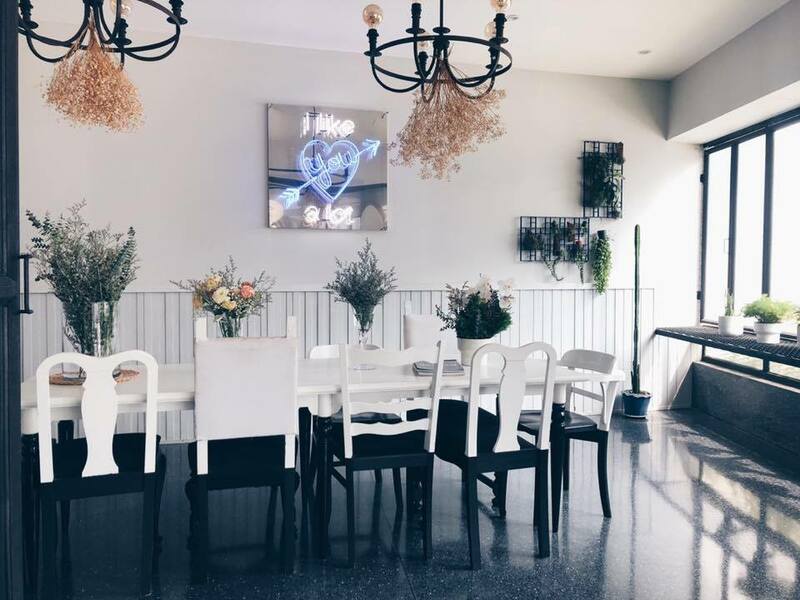 รวมคาเฟ่น่านั่ง พัทยา : รวมคาเฟ่บรรบยากาศดี พัทยา - นาเกลือ บรรยากาศดี น่าถ่ายรูป #ไม่ควรพลาด!!!!!!