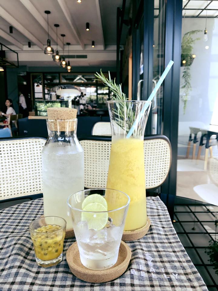 รวมคาเฟ่น่านั่ง พัทยา : รวมคาเฟ่บรรบยากาศดี พัทยา - นาเกลือ บรรยากาศดี น่าถ่ายรูป #ไม่ควรพลาด!!!!!!