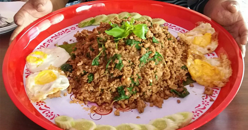 top 4+ ร้านกระเพราถาดเจ้าเด็ด อิ่มอร่อยพุงกาง