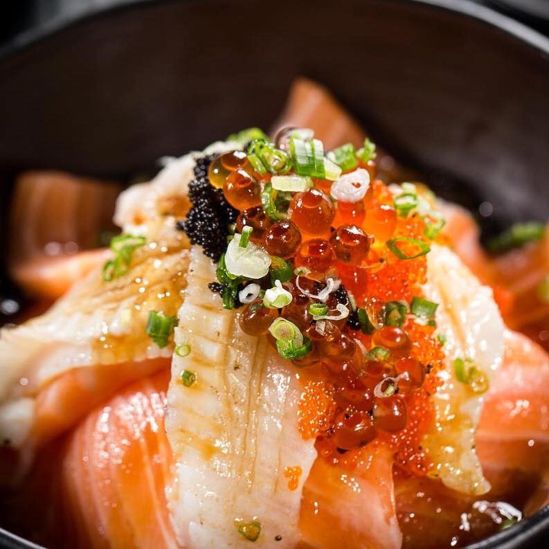 top 7+ ร้านบุฟเฟ่ต์ซูชิ-ซาซิมิ แบบญี่ปุ่นสุโค่ยในราคาแค่หลักร้อย