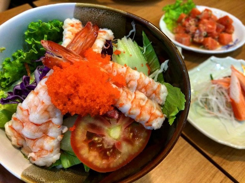 top 7+ ร้านบุฟเฟ่ต์ซูชิ-ซาซิมิ แบบญี่ปุ่นสุโค่ยในราคาแค่หลักร้อย