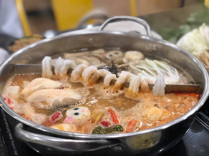 รวม 15 ร้านบุฟเฟ่ต์ ปิ้งย่าง ชาบู หมูกระทะ อิ่มอร่อยสุดคุ้ม งบไม่เกิน 300 บาท