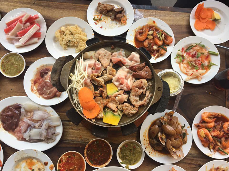 รวม 15 ร้านบุฟเฟ่ต์ ปิ้งย่าง ชาบู หมูกระทะ อิ่มอร่อยสุดคุ้ม งบไม่เกิน 300 บาท