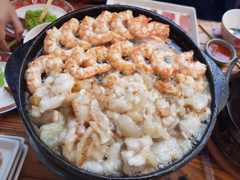 รวม 15 ร้านบุฟเฟ่ต์ ปิ้งย่าง ชาบู หมูกระทะ อิ่มอร่อยสุดคุ้ม งบไม่เกิน 300 บาท