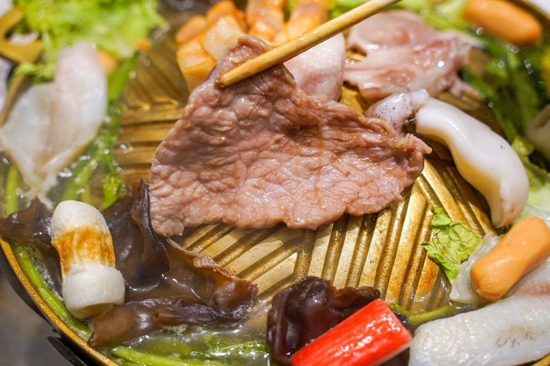 รวม 15 ร้านบุฟเฟ่ต์ ปิ้งย่าง ชาบู หมูกระทะ อิ่มอร่อยสุดคุ้ม งบไม่เกิน 300 บาท