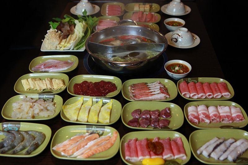 รวม 15 ร้านบุฟเฟ่ต์ ปิ้งย่าง ชาบู หมูกระทะ อิ่มอร่อยสุดคุ้ม งบไม่เกิน 300 บาท