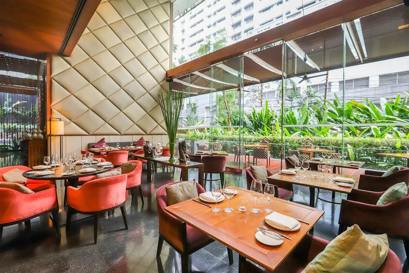 top 8+ โรงแรม 5 ดาวแถวถนนราชดำริ ทำเลใกล้รถไฟฟ้า!