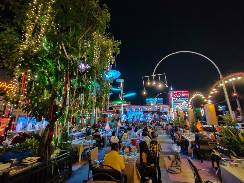 ร้านอาหารราชพฤกษ์ : 13 ร้านอร่อยราชพฤกษ์ นนทบุรี บรรยากาศดี เหมาะสำหรับครอบครัว ผ่านไปกี่ครั้งเป็นต้องแวะ