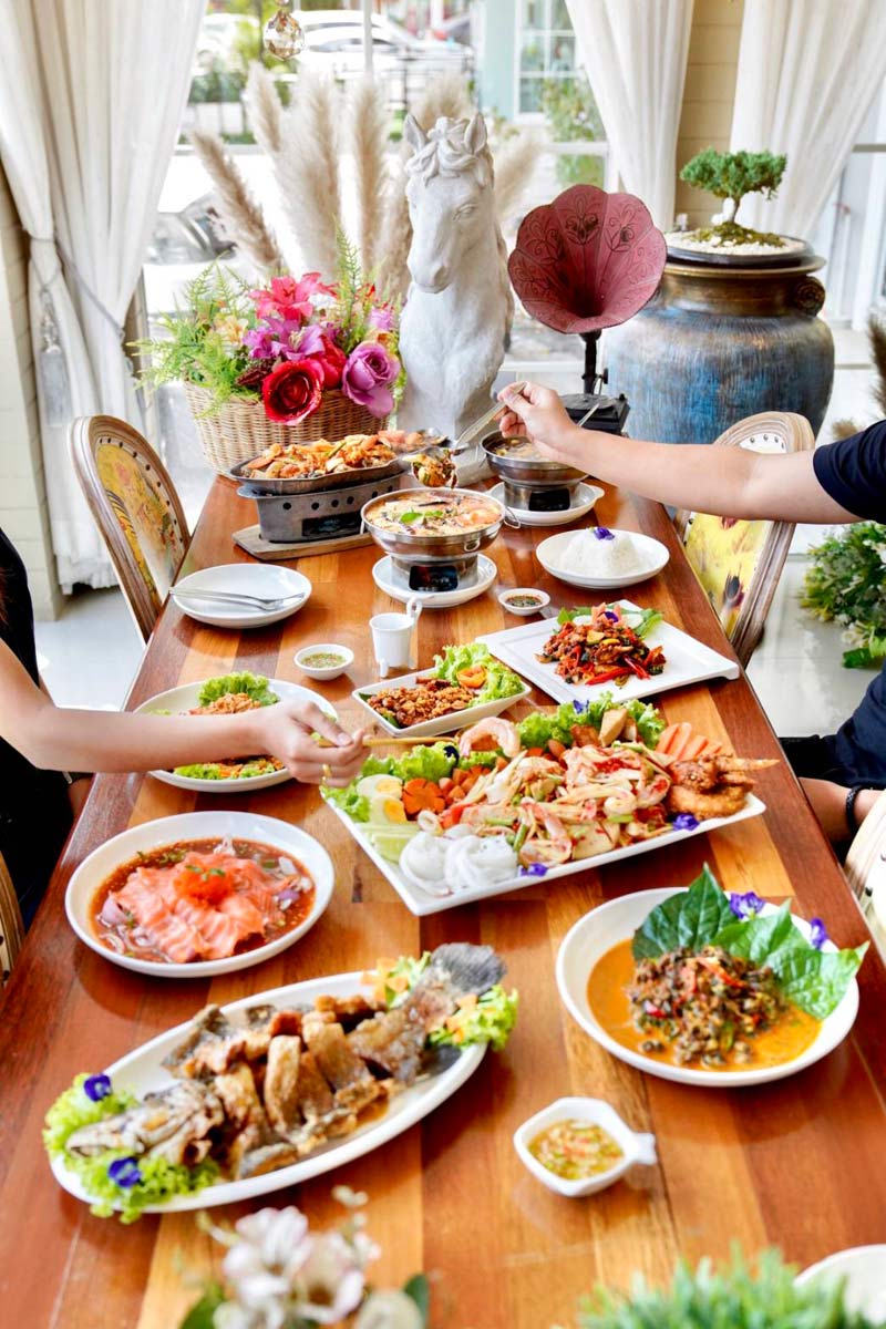 ร้านนั่งชิวกาญจนบุรี, คาเฟ่กาญจนบุรี, เที่ยวคาเฟ่กาญจนบุรี, ร้านกาแฟกาญจนบุรี, top 25+ คาเฟ่กาญจนบุรี บรรยากาศดี ถ่ายรูปสวย