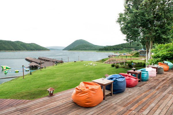 รักษ์น้ำรีสอร์ต ที่พักมัลดีฟเมืองไทย นอนบนแพหรู