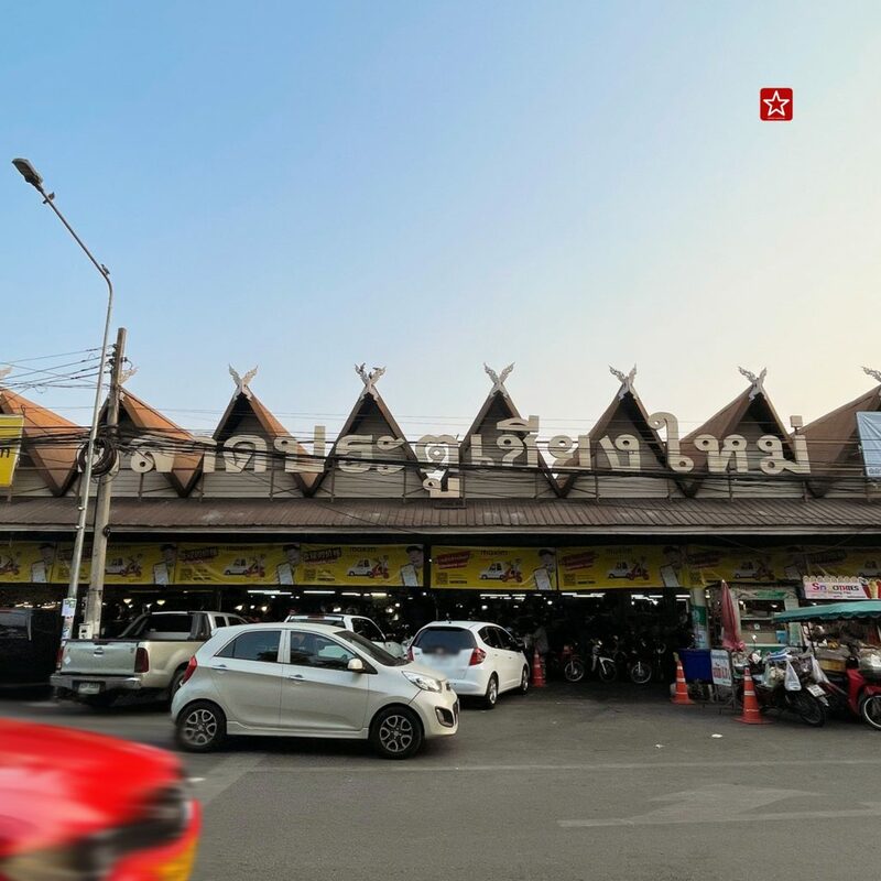 backpacker, chiangmai street art, reviewchiangmai, ตลาดประตูเชียงใหม่, ตลาดสมเพชร, ที่เที่ยวในเชียงใหม่, ประตูท่าแพ, รีวิวเชียงใหม่, ท่าแพ life style ใจกลางเมืองเชียงใหม่