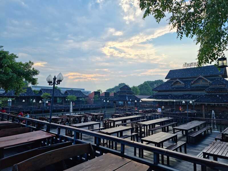 top 10+ ร้านอาหารไทยบ้าน บรรยากาศดี ต้อนรับฤดูฝน ย่านมีนบุรี