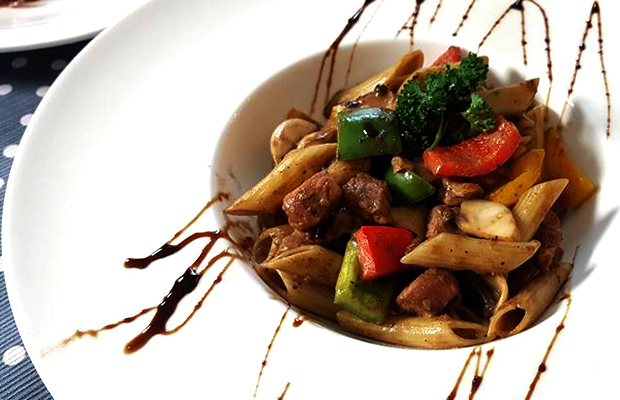 top 10+ ร้านอาหารไทยบ้าน บรรยากาศดี ต้อนรับฤดูฝน ย่านมีนบุรี