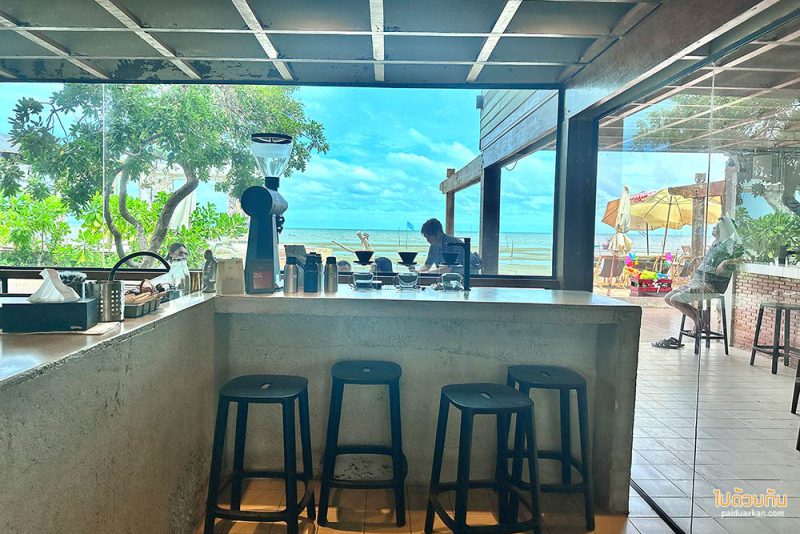 คาเฟ่บางแสน, คาเฟ่บางแสนริมทะเล, way coffee house, way coffee house  คาเฟ่บ้านไม้สุดวินเทจ ริมทะเล