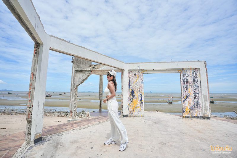 คาเฟ่บางแสน, คาเฟ่บางแสนริมทะเล, way coffee house, way coffee house  คาเฟ่บ้านไม้สุดวินเทจ ริมทะเล