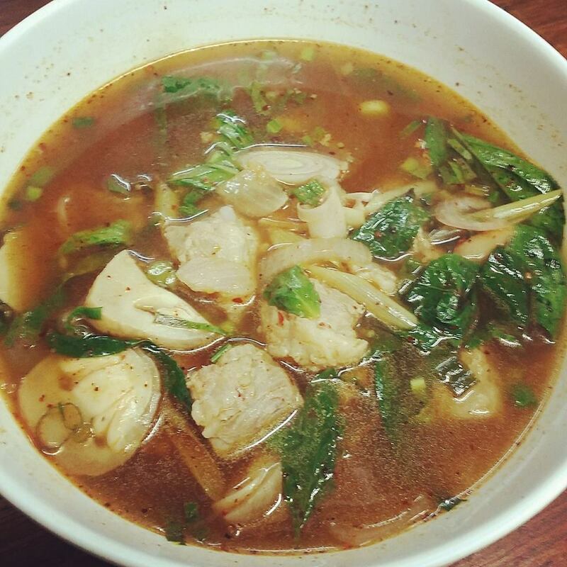 ของกิน bts ช่องนนทรี รวม 7 ร้านอาหารใกล้บีทีเอสช่องนนทรี แต่ละร้านน่าทานมากกก!