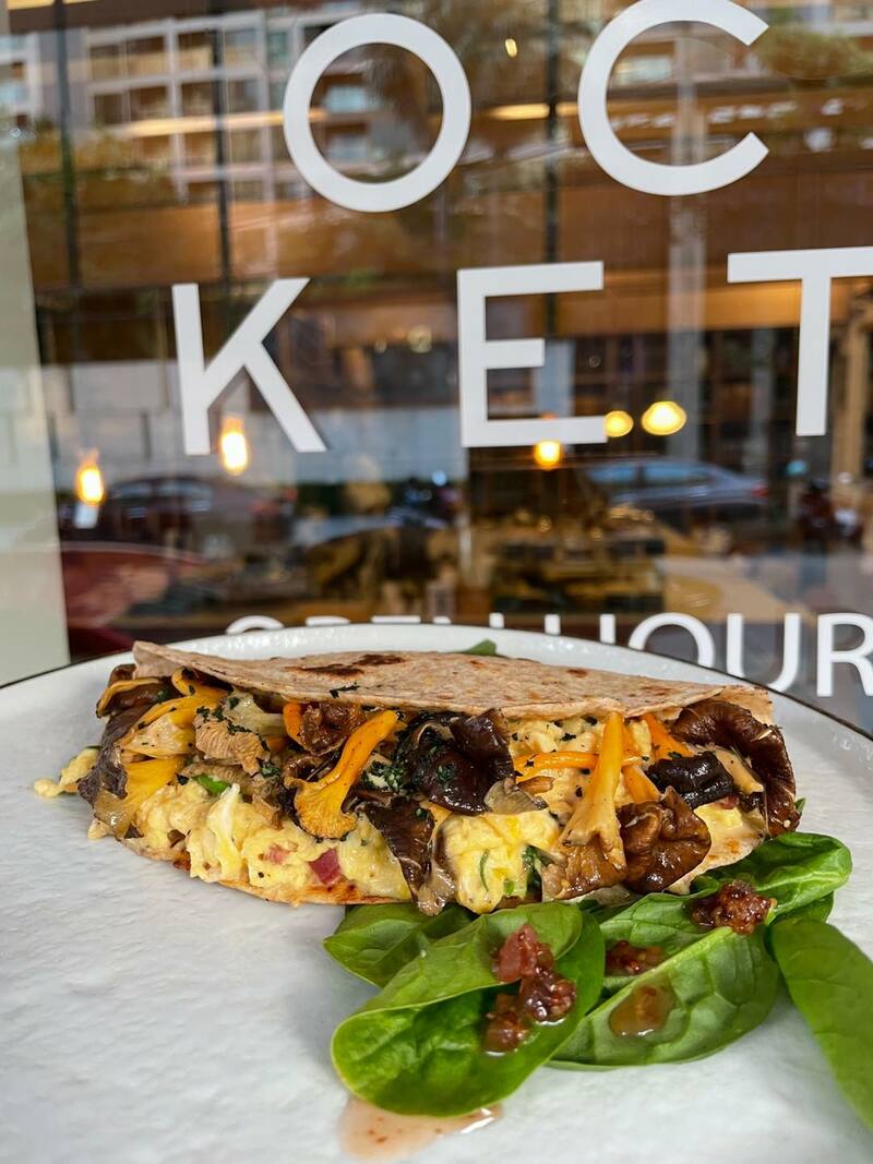 ของกิน bts ช่องนนทรี รวม 7 ร้านอาหารใกล้บีทีเอสช่องนนทรี แต่ละร้านน่าทานมากกก!