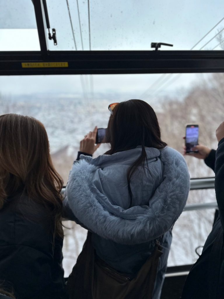 asahiyama zoo, daimaru, hill of the buddha, hokkaido shrine, jigokudani noboribetsu, lake shikotsu, makomonai takino, mt. moiwa, nijo market, nikka, ningle terrance, niseko village ski resort, noren yokocho, otaru, otaru aquarium, sapporo station, sapporo stellar place, snow festival, susukino, tanukikoji, ขนมฮอกไกโด, คลองโอตารุ, จุดชมวิวโมอิวะ, ซัปโปโร, ซูซูกิโนะ, ตลาดนิโจ, ทะเลสาปชิโกสึ, ทานูกิโคจิ, นิเซโกะ สกีรีสอร์ท, พิพิธภัณฑ์สัตว์น้ำโอตารุ, ภูเขาโมอิวะ, ย่านซูซูกิโนะ, ลานสกีฮอกไกโด, ศาลเจ้าฮอกไกโด, สถานีรถไฟซัปโปโร, สวนสัตว์อาซาฮิยามะ, หมู่บ้านเทพนิยาย, หุบเขานรก, ฮอกไกโด 2024, ฮอกไกโด 2567, เที่ยวฮอกไกโด 2024, เที่ยวฮอกไกโด 2567, เนินเขาแห่งพระพุทธเจ้า, เเล่นสกีฮอกไกโด, แลนด์มาร์ฮอกไกโด, โมอาย ฮอกไกโด, top 15+ ที่เที่ยวฮอกไกโด 2024 เก็บทุกจุดแลนด์มาร์ค บรรยากาศฟินๆ