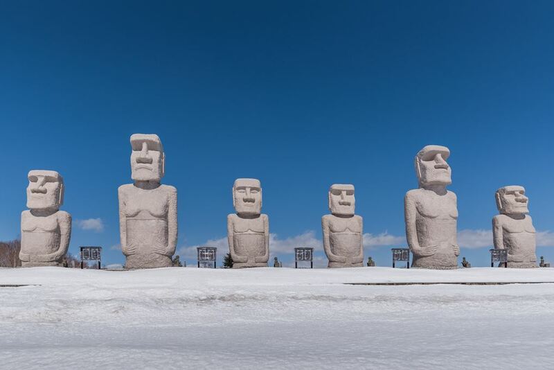 asahiyama zoo, daimaru, hill of the buddha, hokkaido shrine, jigokudani noboribetsu, lake shikotsu, makomonai takino, mt. moiwa, nijo market, nikka, ningle terrance, niseko village ski resort, noren yokocho, otaru, otaru aquarium, sapporo station, sapporo stellar place, snow festival, susukino, tanukikoji, ขนมฮอกไกโด, คลองโอตารุ, จุดชมวิวโมอิวะ, ซัปโปโร, ซูซูกิโนะ, ตลาดนิโจ, ทะเลสาปชิโกสึ, ทานูกิโคจิ, นิเซโกะ สกีรีสอร์ท, พิพิธภัณฑ์สัตว์น้ำโอตารุ, ภูเขาโมอิวะ, ย่านซูซูกิโนะ, ลานสกีฮอกไกโด, ศาลเจ้าฮอกไกโด, สถานีรถไฟซัปโปโร, สวนสัตว์อาซาฮิยามะ, หมู่บ้านเทพนิยาย, หุบเขานรก, ฮอกไกโด 2024, ฮอกไกโด 2567, เที่ยวฮอกไกโด 2024, เที่ยวฮอกไกโด 2567, เนินเขาแห่งพระพุทธเจ้า, เเล่นสกีฮอกไกโด, แลนด์มาร์ฮอกไกโด, โมอาย ฮอกไกโด, top 15+ ที่เที่ยวฮอกไกโด 2024 เก็บทุกจุดแลนด์มาร์ค บรรยากาศฟินๆ