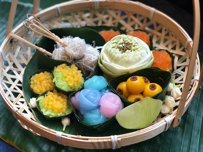 top 10+ ร้านขนมพรีเมียม คาเฟ่ของคนรักขนมหวาน ขนมไทย ย่านทองหล่อ-เอกมัย