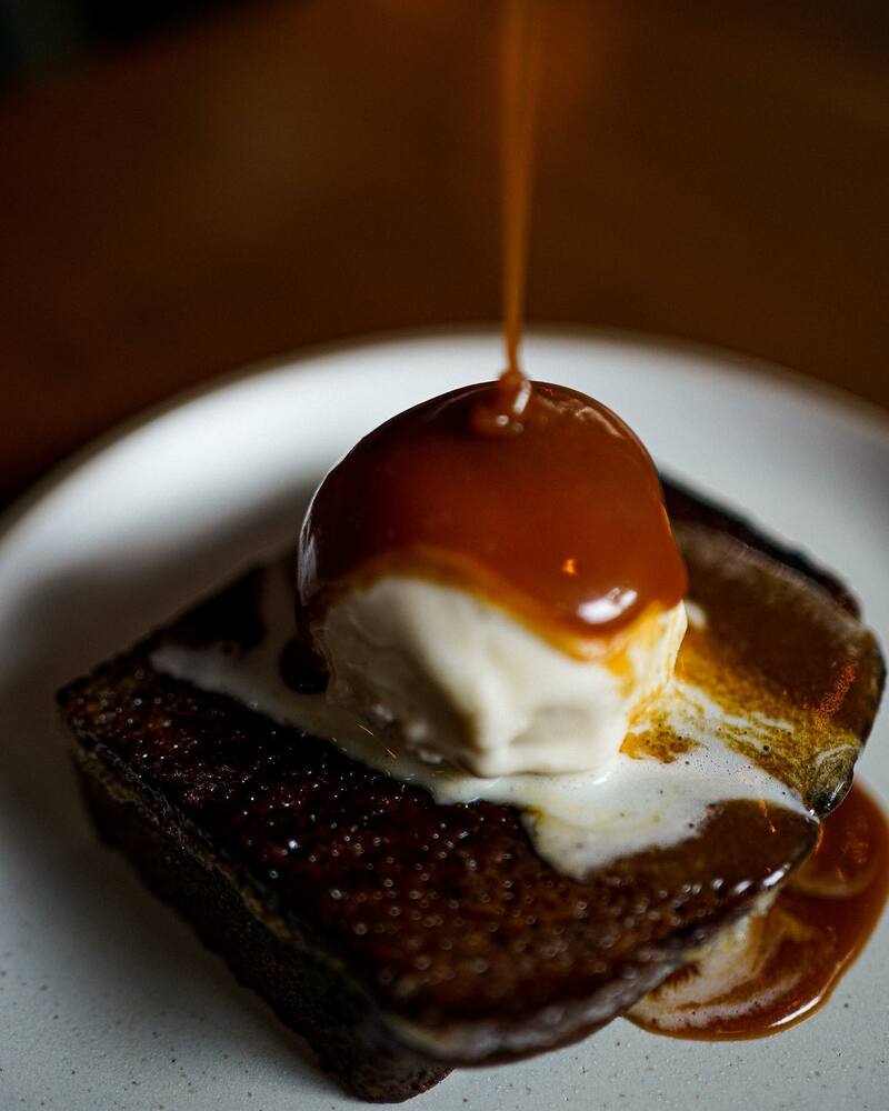 top 10+ ร้านขนมพรีเมียม คาเฟ่ของคนรักขนมหวาน ขนมไทย ย่านทองหล่อ-เอกมัย