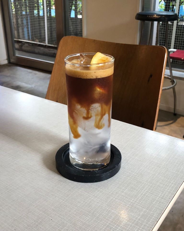 top 10+ ร้านขนมพรีเมียม คาเฟ่ของคนรักขนมหวาน ขนมไทย ย่านทองหล่อ-เอกมัย