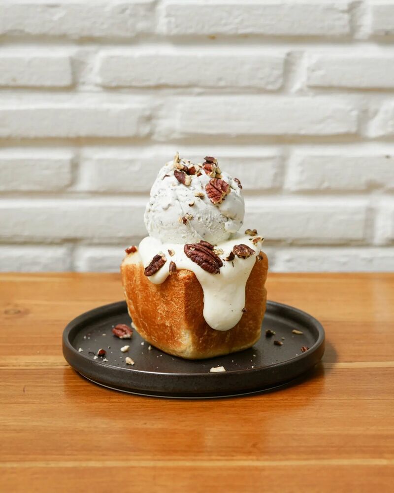 top 10+ ร้านขนมพรีเมียม คาเฟ่ของคนรักขนมหวาน ขนมไทย ย่านทองหล่อ-เอกมัย