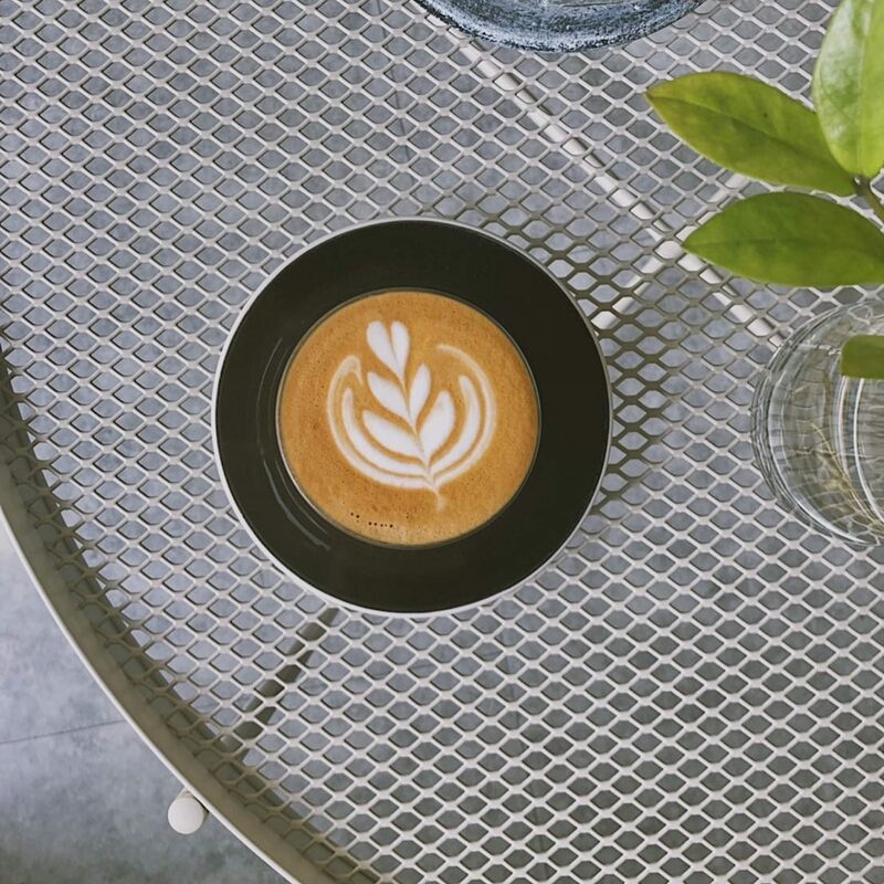 top 10+ ร้านขนมพรีเมียม คาเฟ่ของคนรักขนมหวาน ขนมไทย ย่านทองหล่อ-เอกมัย