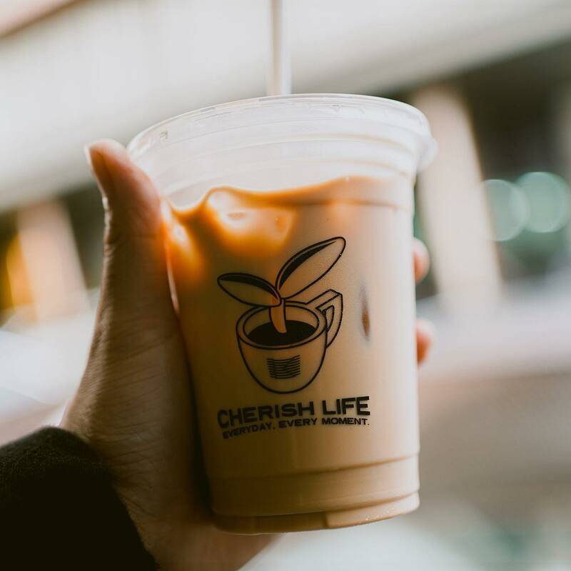 top 10+ ร้านขนมพรีเมียม คาเฟ่ของคนรักขนมหวาน ขนมไทย ย่านทองหล่อ-เอกมัย