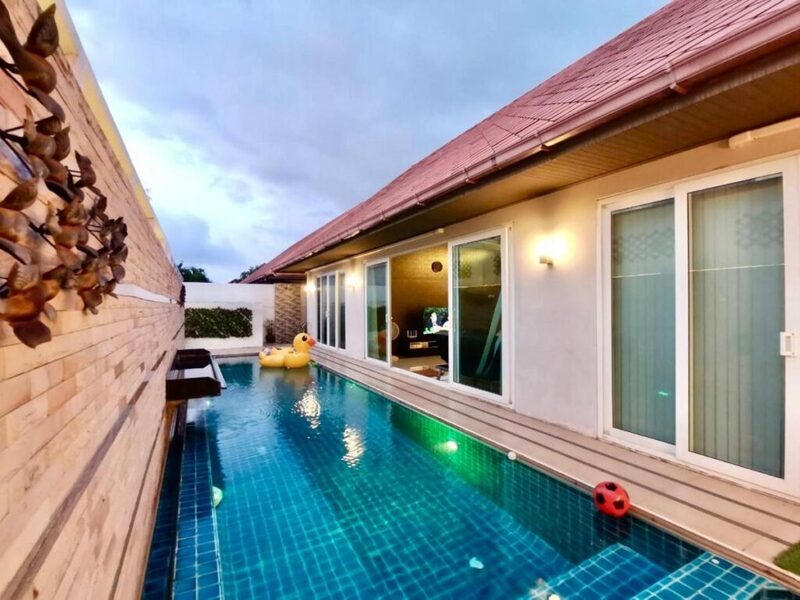 พูลวิลล่า peterpan pool villa pattaya พักผ่อนใกล้หาดจอมเทียน 2024