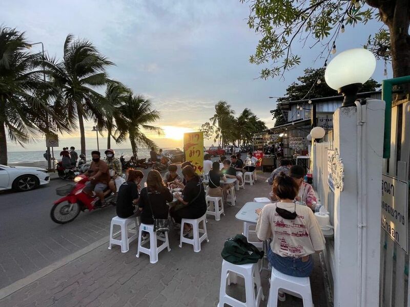 ร้านอาหารบางแสน ชลบุรี อร่อยไม่แพง : 25 ร้านอร่อยราคาประหยัด ใกล้หาดบางแสน