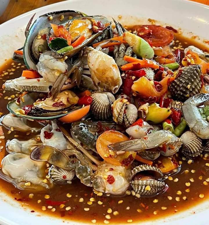 ร้านอาหารบางแสน ชลบุรี อร่อยไม่แพง : 25 ร้านอร่อยราคาประหยัด ใกล้หาดบางแสน