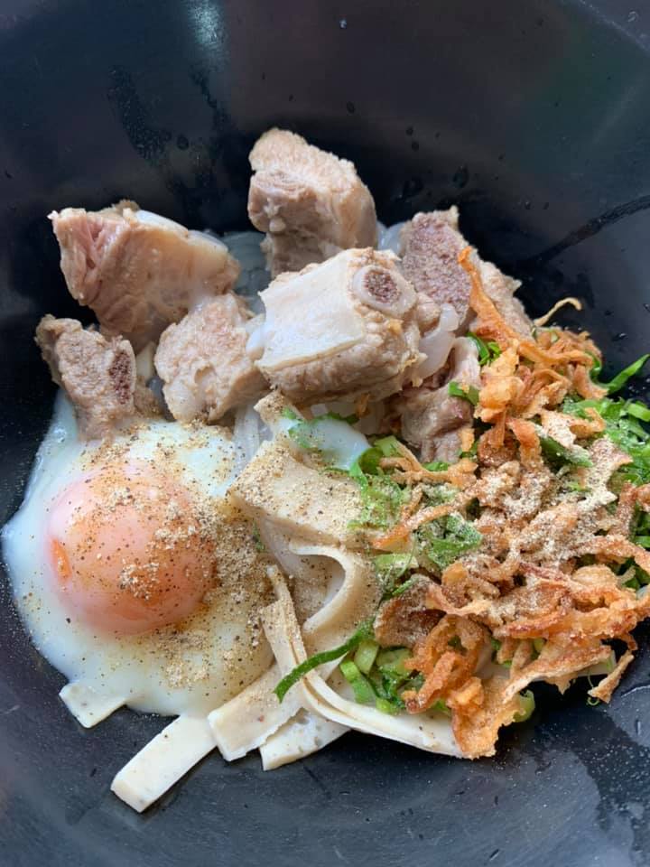 ร้านอาหารบางแสน ชลบุรี อร่อยไม่แพง : 25 ร้านอร่อยราคาประหยัด ใกล้หาดบางแสน