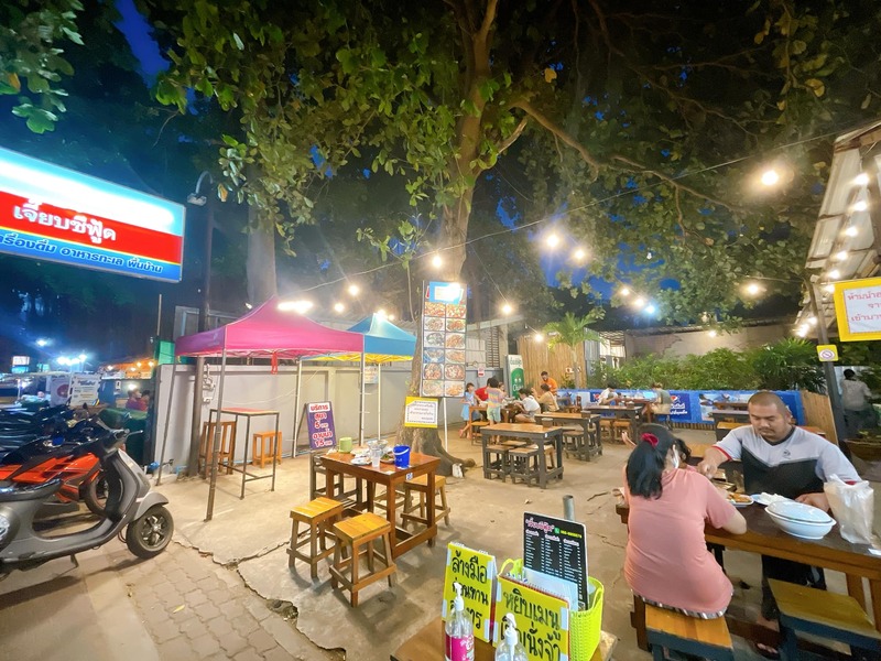 ร้านอาหารบางแสน ชลบุรี อร่อยไม่แพง : 25 ร้านอร่อยราคาประหยัด ใกล้หาดบางแสน