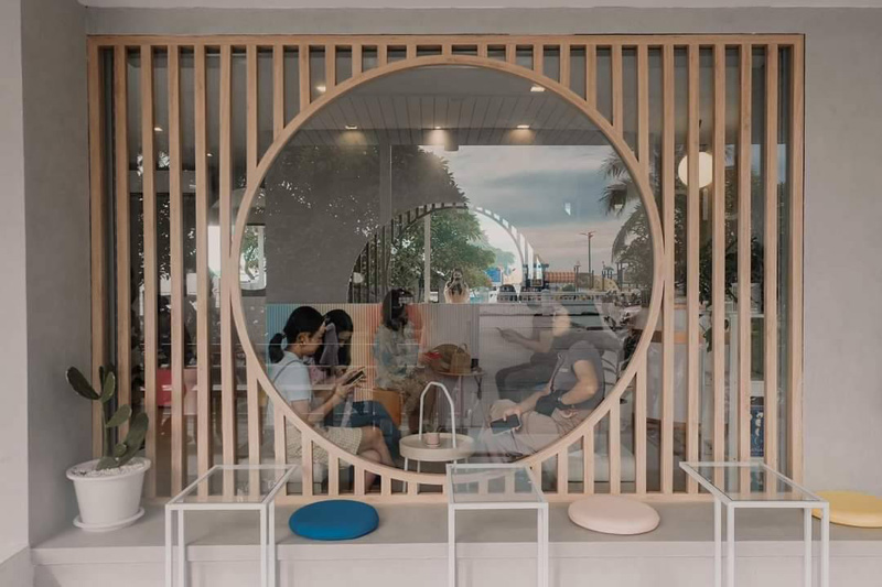 คาเฟ่บางแสน, บางแสน, คาเฟ่บางแสนริมทะเล, คาเฟ่บางแสนญี่ปุ่น, คาเฟ่บางแสนมินิมอล, top 20+ คาเฟ่บางแสน ดีไซน์สวย ถ่ายรูปโดน