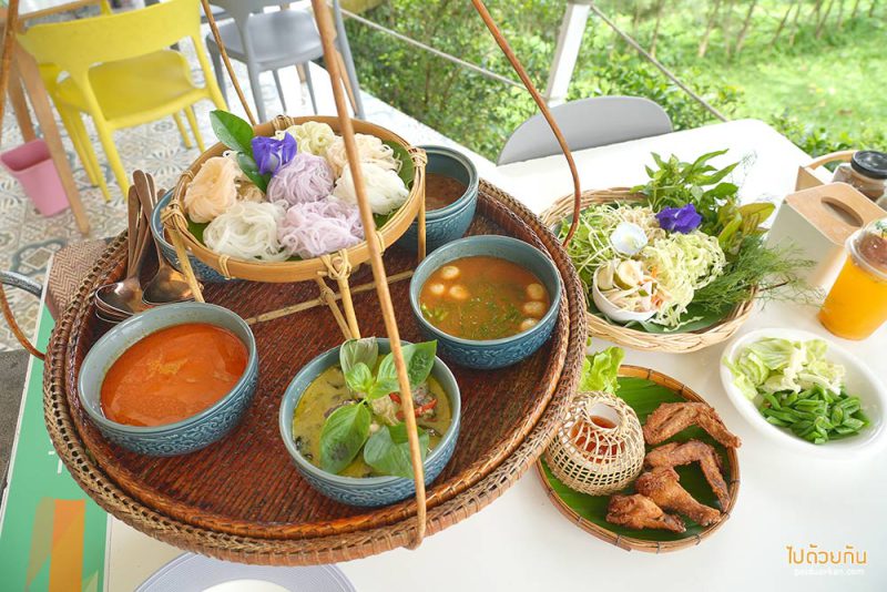 ร้านอาหารเขาค้อ, เขาค้อ, ขนมจีนเส้นสี เขาค้อ, ร้านขนมจีนอร่อยเขาค้อ, ขนมจีนเส้นสี  ยืนหนึ่ง ร้านขนมจีนเขาค้อ รสชาติอร่อย